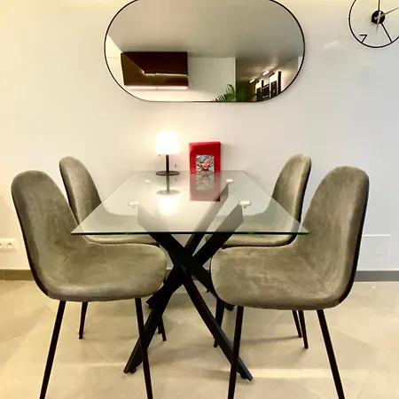 Duplex Cosy Au Coeur Du Vieux-nice * ניס