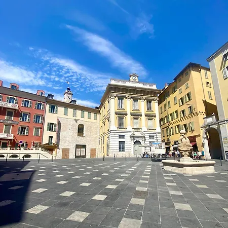Duplex Cosy Au Coeur Du Vieux-nice ניס