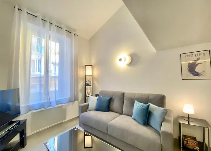 Duplex Cosy Au Coeur Du Vieux-nice Nizza